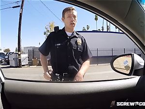 CAUGHT! black damsel gets blasted sucking off a cop